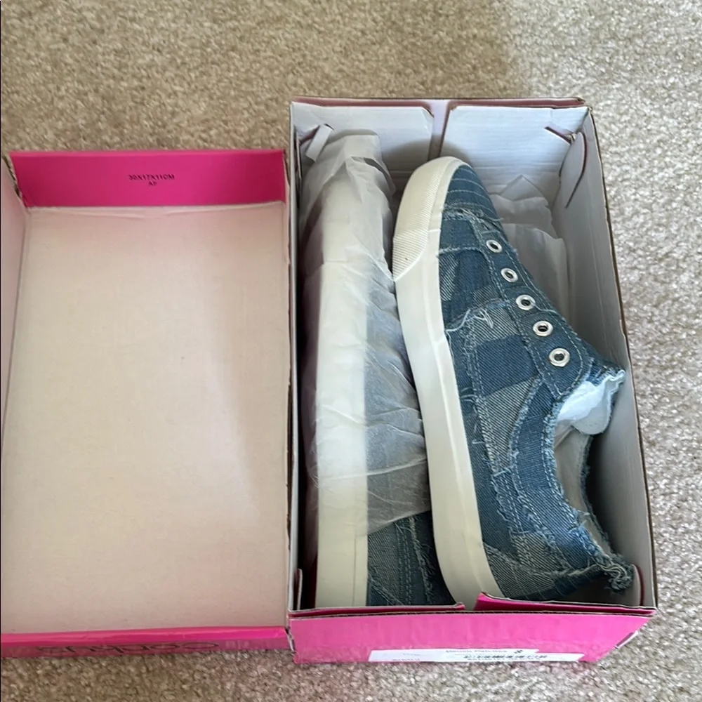 Corkys blue Denim Sneakers - Picture 5 of 5